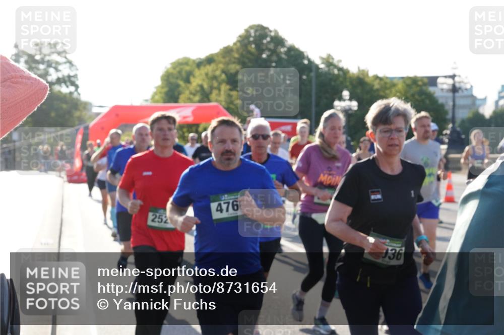 07.09.2025 - BARMER Alsterlauf Yannick Fuchs http://msf.ph/oto/8731654 07.09.2025 09:02:06 Laufen 252, 476, 36 meine-sportfotos.de