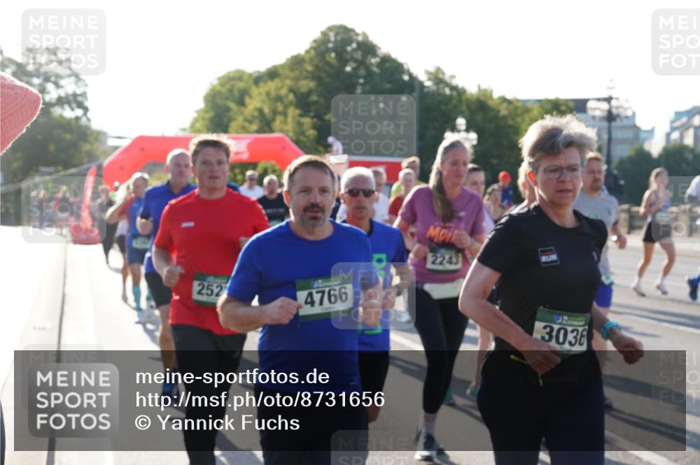 07.09.2025 - BARMER Alsterlauf Yannick Fuchs http://msf.ph/oto/8731656 07.09.2025 09:02:06 Laufen 252, 4766, 2243, 3036 meine-sportfotos.de