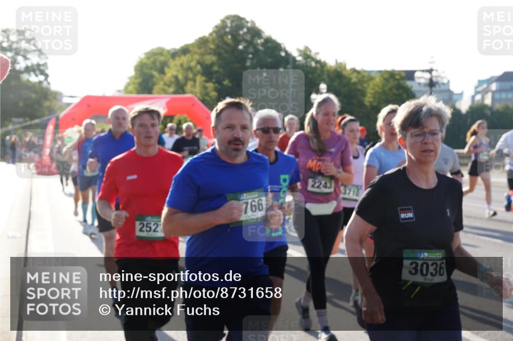 07.09.2025 - BARMER Alsterlauf Yannick Fuchs http://msf.ph/oto/8731658 07.09.2025 09:02:06 Laufen 252, 766, 766, 2243, 371, 3036 meine-sportfotos.de