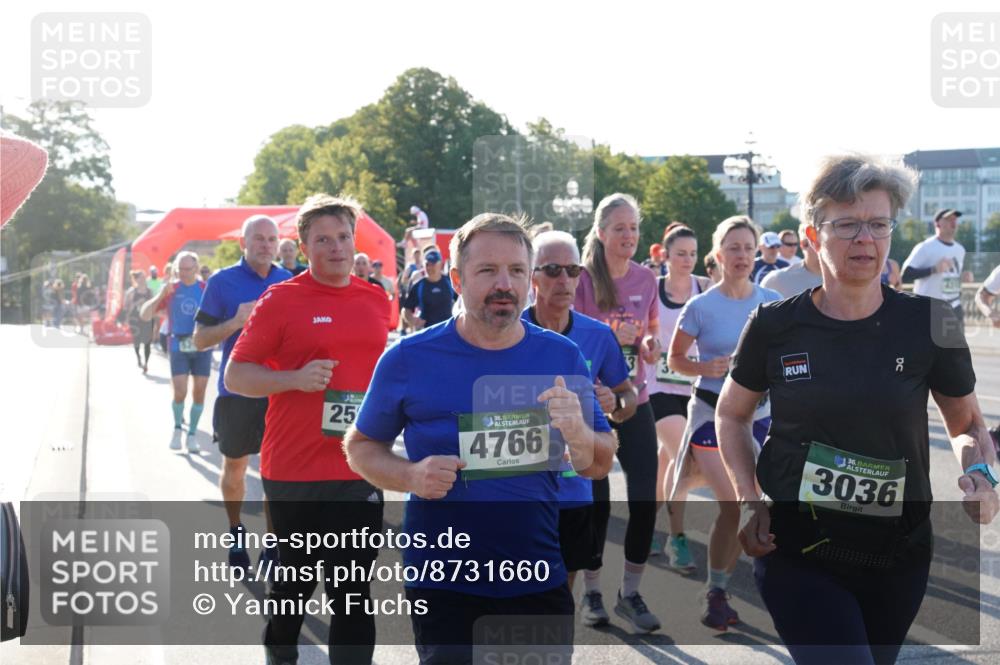 07.09.2025 - BARMER Alsterlauf Yannick Fuchs http://msf.ph/oto/8731660 07.09.2025 09:02:06 Laufen 25, 36, 4766, 136, 3036 meine-sportfotos.de