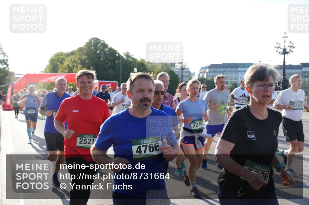 07.09.2025 - BARMER Alsterlauf Yannick Fuchs http://msf.ph/oto/8731664 07.09.2025 09:02:07 Laufen 2521, 36, 4766, 2246, 36, 36, 6152 meine-sportfotos.de