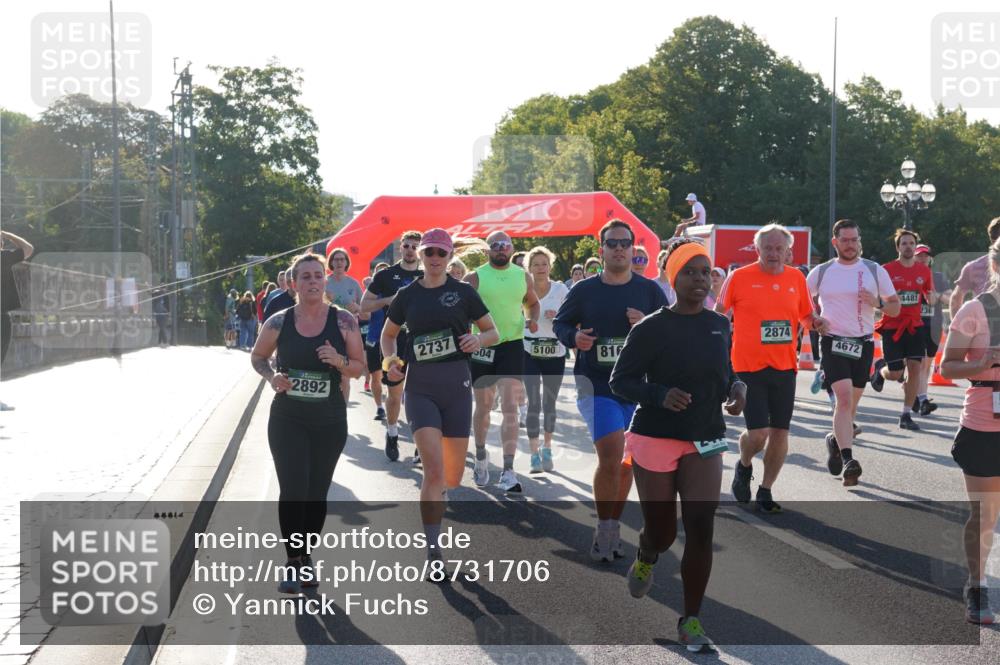 07.09.2025 - BARMER Alsterlauf Yannick Fuchs http://msf.ph/oto/8731706 07.09.2025 09:02:12 Laufen 2737, 04, 5100, 81, 2892, 2874, 4672, 4481 meine-sportfotos.de