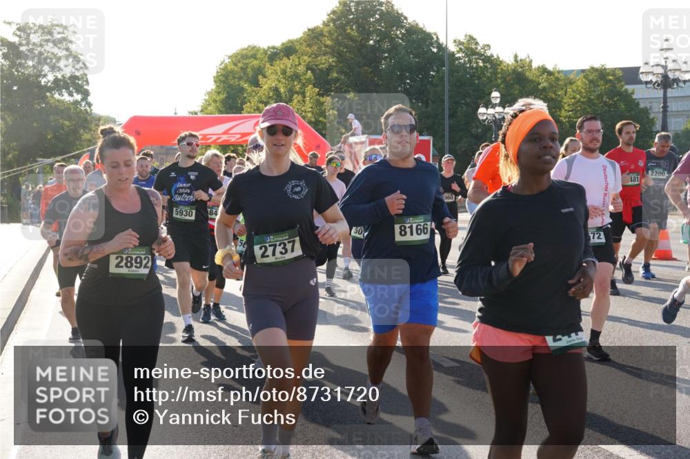 07.09.2025 - BARMER Alsterlauf Yannick Fuchs http://msf.ph/oto/8731720 07.09.2025 09:02:14 Laufen 2892, 5930, 84, 50, 2737, 8166, 960, 72, 181, 2200 meine-sportfotos.de
