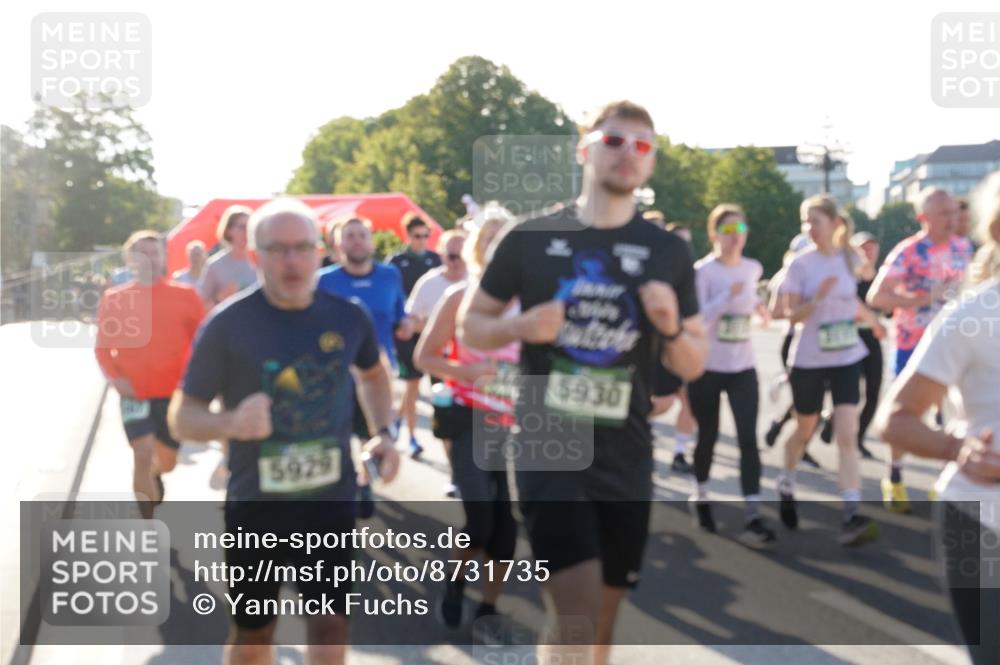 07.09.2025 - BARMER Alsterlauf Yannick Fuchs http://msf.ph/oto/8731735 07.09.2025 09:02:16 Laufen 5929, 5930 meine-sportfotos.de