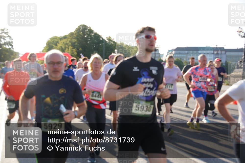07.09.2025 - BARMER Alsterlauf Yannick Fuchs http://msf.ph/oto/8731739 07.09.2025 09:02:17 Laufen 5929, 5930, 2454 meine-sportfotos.de