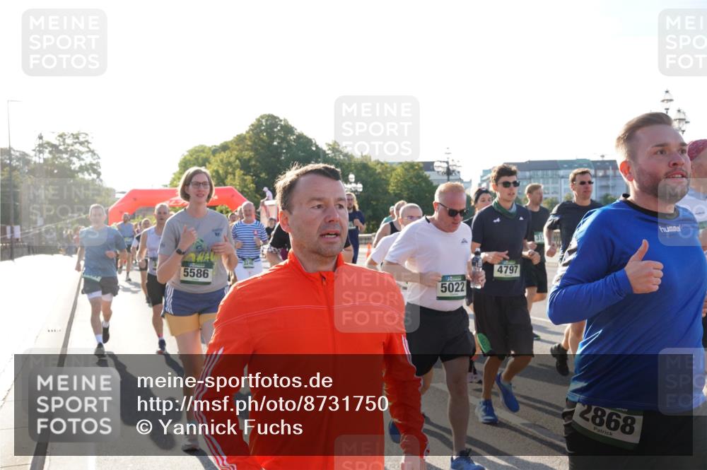 07.09.2025 - BARMER Alsterlauf Yannick Fuchs http://msf.ph/oto/8731750 07.09.2025 09:02:19 Laufen 5586, 4, 5022, 4797, 2868 meine-sportfotos.de