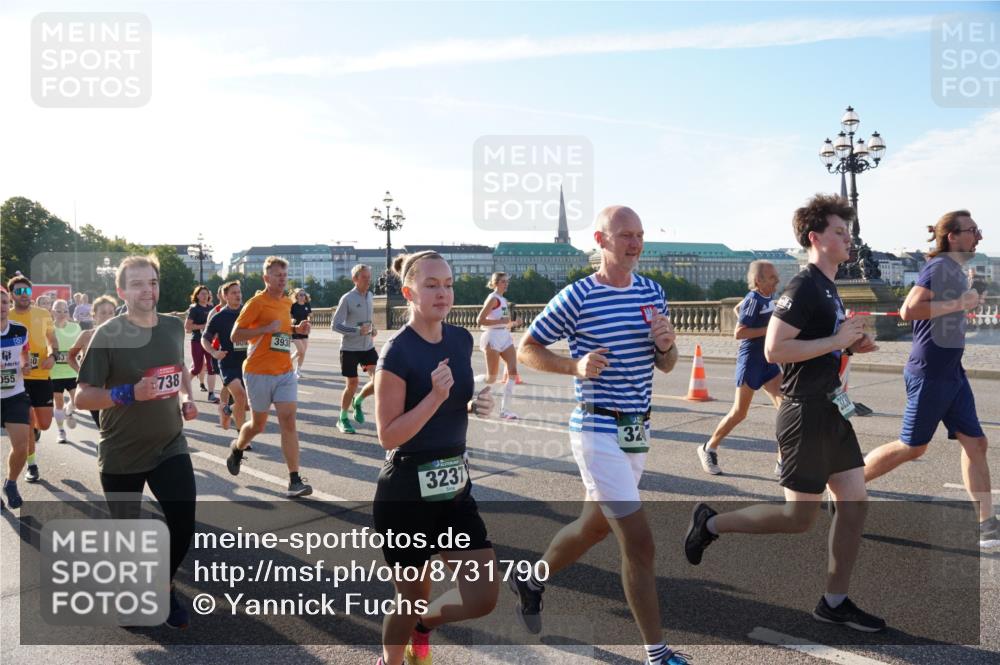 07.09.2025 - BARMER Alsterlauf Yannick Fuchs http://msf.ph/oto/8731790 07.09.2025 09:02:22 Laufen 055, 3931, 738, 3237, 32 meine-sportfotos.de