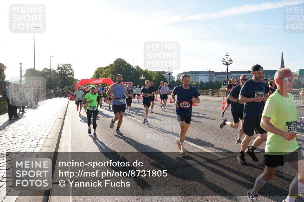 07.09.2025 - BARMER Alsterlauf Yannick Fuchs http://msf.ph/oto/8731805 07.09.2025 09:02:24 Laufen 3253, 2839, 2988, 5376 meine-sportfotos.de