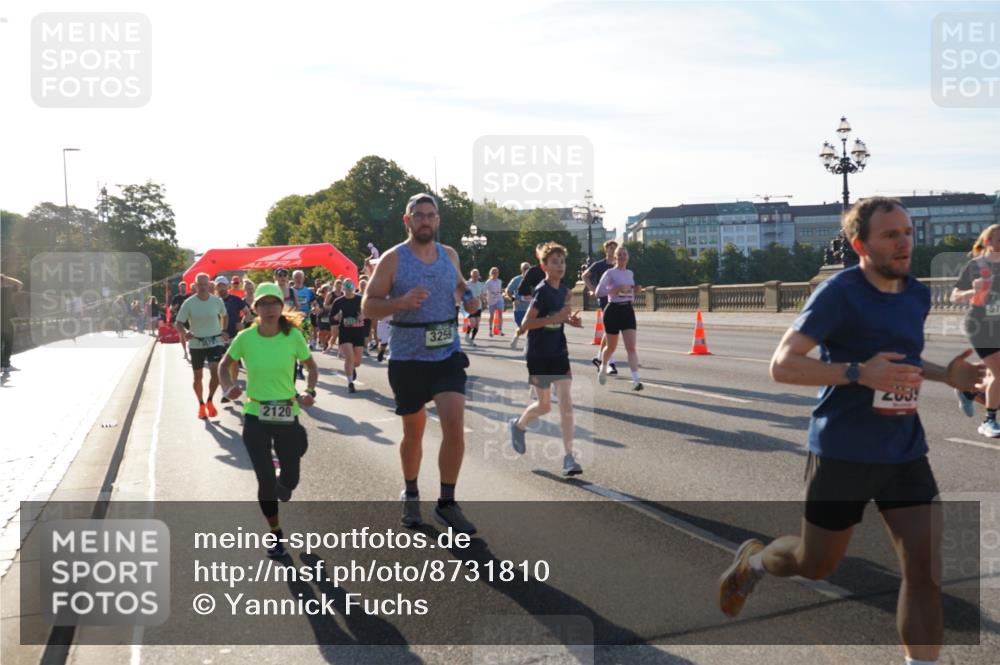 07.09.2025 - BARMER Alsterlauf Yannick Fuchs http://msf.ph/oto/8731810 07.09.2025 09:02:25 Laufen 2120, 3259, 2039 meine-sportfotos.de