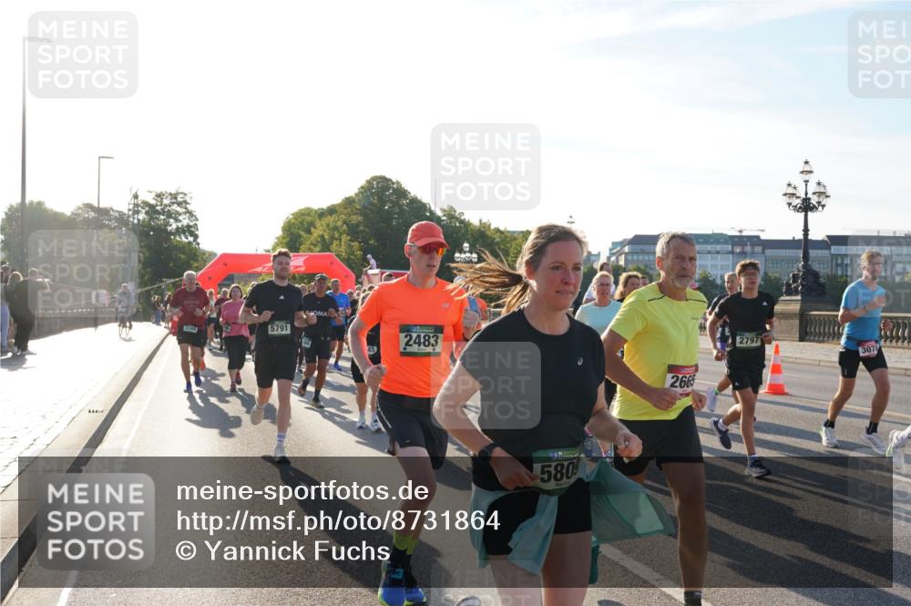 07.09.2025 - BARMER Alsterlauf Yannick Fuchs http://msf.ph/oto/8731864 07.09.2025 09:02:31 Laufen 48814, 3168, 5791, 45, 2483, 580, 2665, 2797, 3078 meine-sportfotos.de
