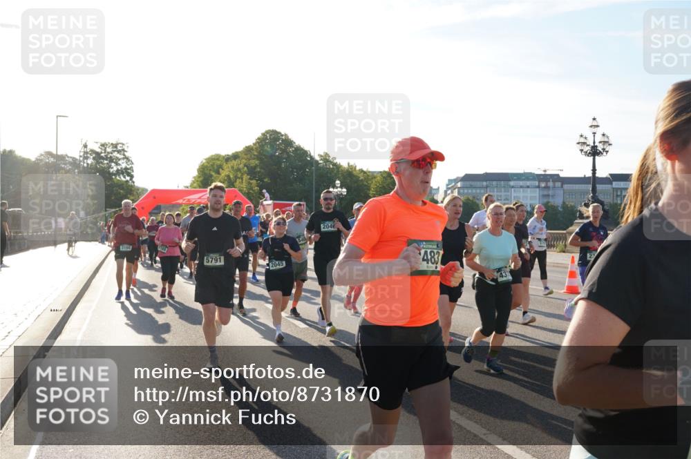 07.09.2025 - BARMER Alsterlauf Yannick Fuchs http://msf.ph/oto/8731870 07.09.2025 09:02:31 Laufen 3168, 5791, 2045, 2046, 483 meine-sportfotos.de
