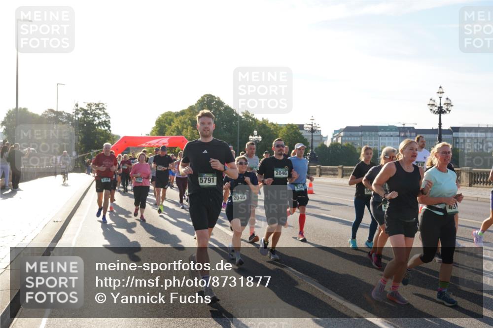 07.09.2025 - BARMER Alsterlauf Yannick Fuchs http://msf.ph/oto/8731877 07.09.2025 09:02:32 Laufen 3168, 3169, 5791, 2045, 2046, 336, 5186 meine-sportfotos.de