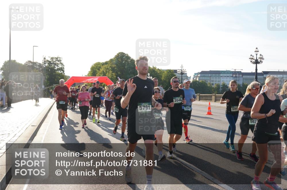 07.09.2025 - BARMER Alsterlauf Yannick Fuchs http://msf.ph/oto/8731881 07.09.2025 09:02:32 Laufen 3408, 3168, 364, 5791, 045, 2046, 336, 5962, 562 meine-sportfotos.de