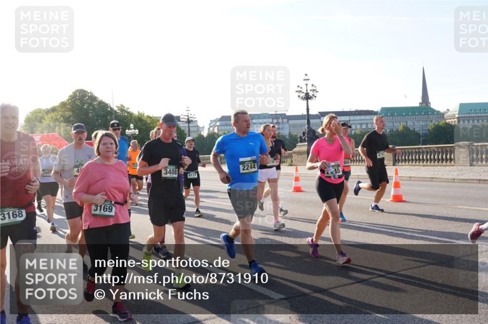 07.09.2025 - BARMER Alsterlauf Yannick Fuchs http://msf.ph/oto/8731910 07.09.2025 09:02:35 Laufen 2803, 3168, 3169, 838, 2244, 79019, 475, 3408, 2244, 2245, 900, 6127 meine-sportfotos.de