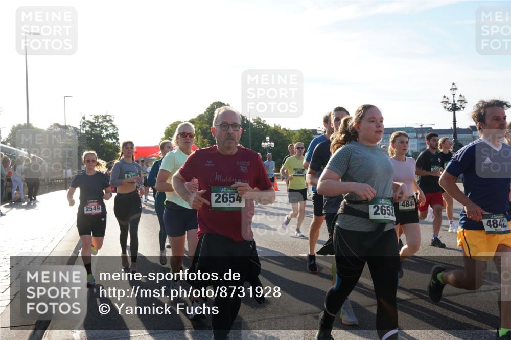 07.09.2025 - BARMER Alsterlauf Yannick Fuchs http://msf.ph/oto/8731928 07.09.2025 09:02:40 Laufen 2549, 30, 10, 2654, 5908, 2652, 4844, 4842 meine-sportfotos.de