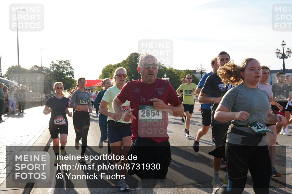 07.09.2025 - BARMER Alsterlauf Yannick Fuchs http://msf.ph/oto/8731930 07.09.2025 09:02:40 Laufen 2549, 5787, 30, 5908, 0, 2654, 26, 3675 meine-sportfotos.de