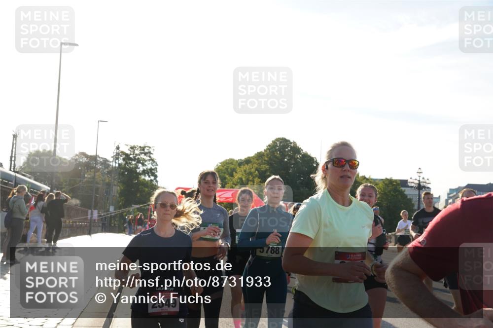 07.09.2025 - BARMER Alsterlauf Yannick Fuchs http://msf.ph/oto/8731933 07.09.2025 09:02:40 Laufen 16, 2549, 788, 36 meine-sportfotos.de