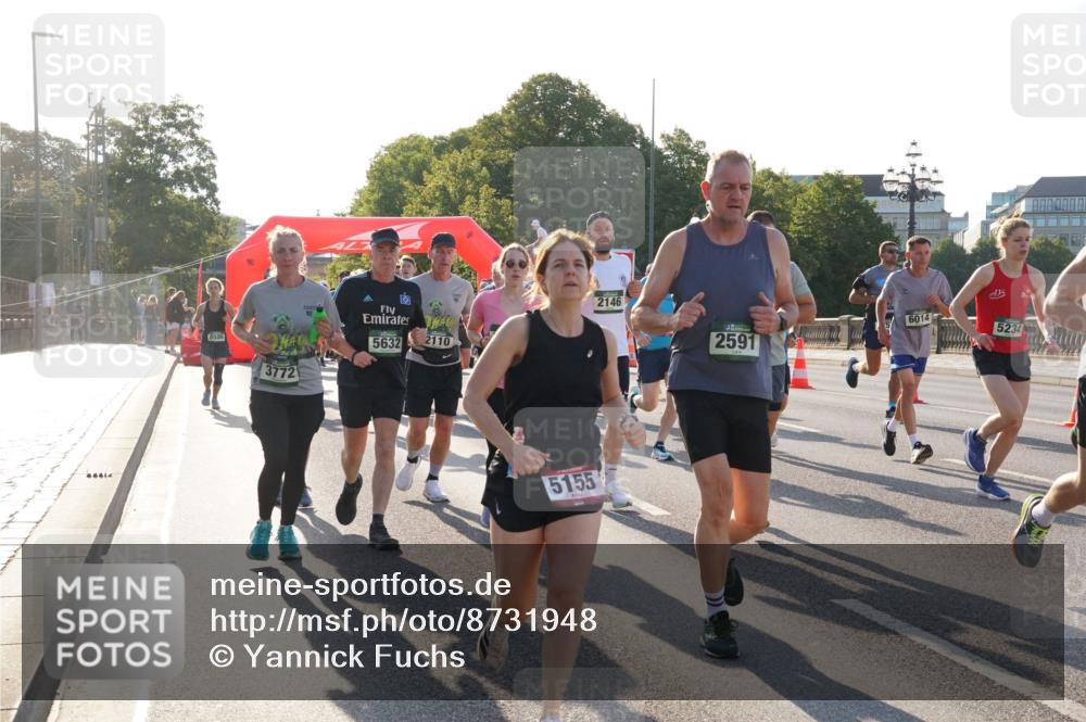 07.09.2025 - BARMER Alsterlauf Yannick Fuchs http://msf.ph/oto/8731948 07.09.2025 09:02:44 Laufen 68614, 3772, 5632, 2110, 5155, 2146, 2591, 6014, 5234 meine-sportfotos.de