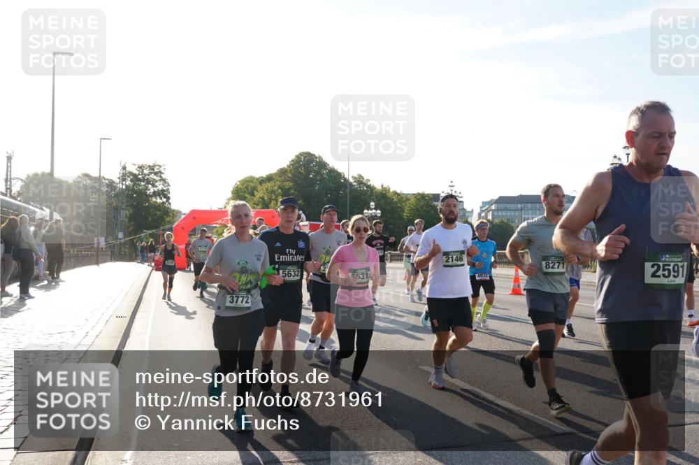 07.09.2025 - BARMER Alsterlauf Yannick Fuchs http://msf.ph/oto/8731961 07.09.2025 09:02:46 Laufen 4715, 3772, 5632, 531, 2146, 4938, 8271, 2591 meine-sportfotos.de
