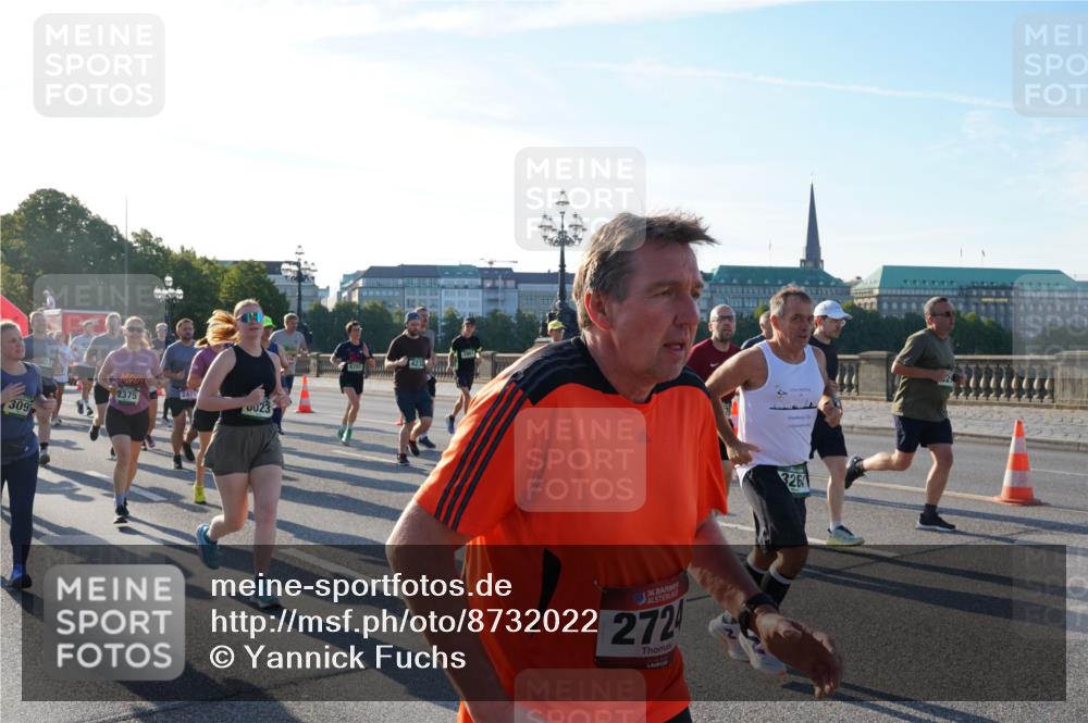 07.09.2025 - BARMER Alsterlauf Yannick Fuchs http://msf.ph/oto/8732022 07.09.2025 09:02:53 Laufen 309, 2375, 247, 23, 4701, 136, 272, 226 meine-sportfotos.de