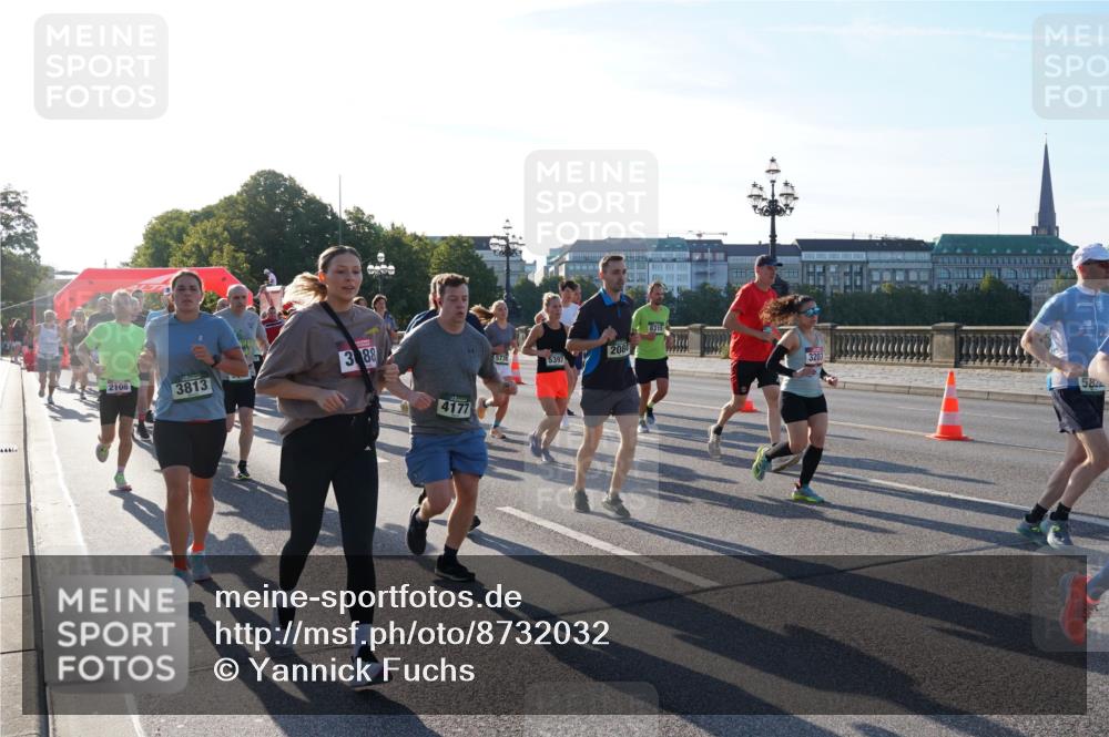 07.09.2025 - BARMER Alsterlauf Yannick Fuchs http://msf.ph/oto/8732032 07.09.2025 09:03:03 Laufen 3, 88, 2108, 3813, 4177, 5739, 2084, 5397, 8315, 58 meine-sportfotos.de