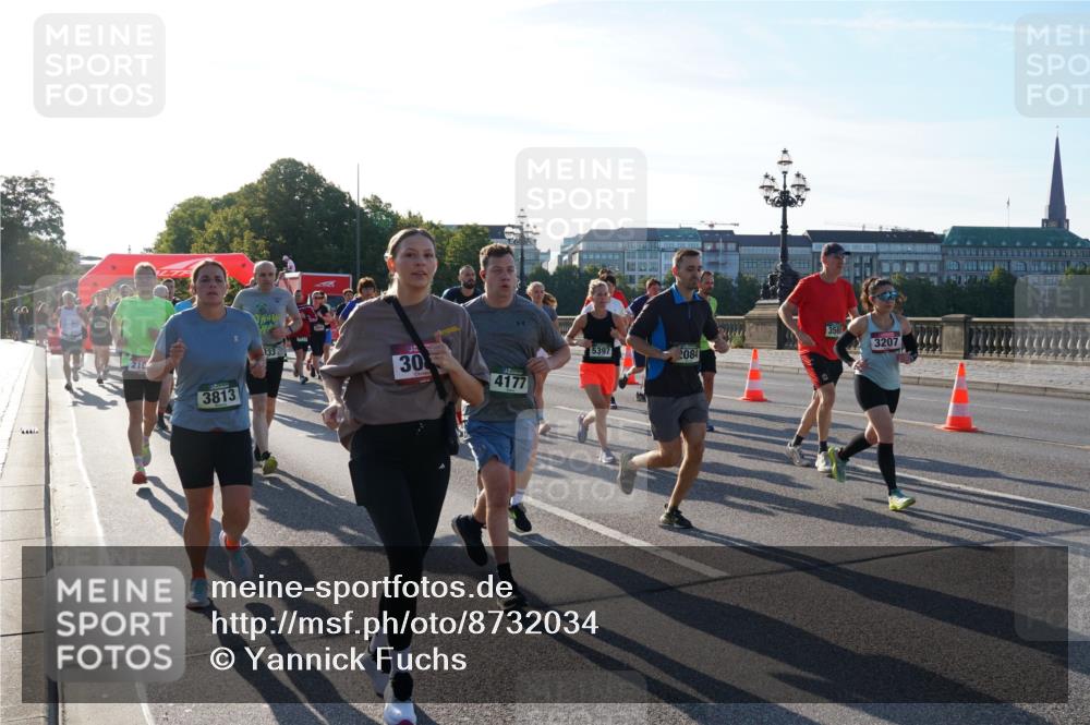 07.09.2025 - BARMER Alsterlauf Yannick Fuchs http://msf.ph/oto/8732034 07.09.2025 09:03:03 Laufen 30, 3813, 4177, 3561, 5397, 2084, 3207 meine-sportfotos.de