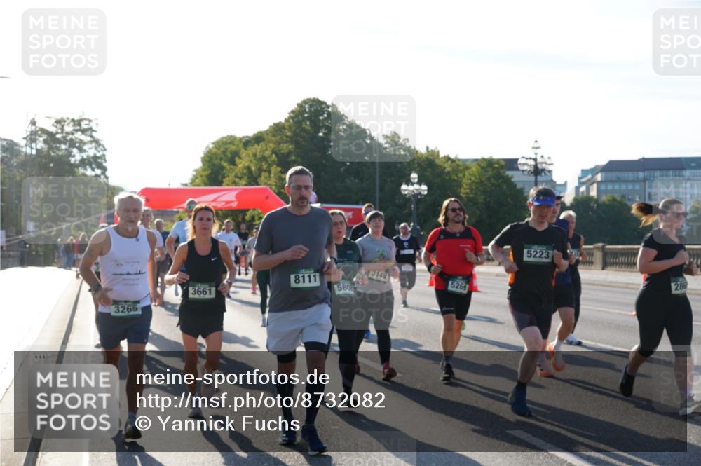 07.09.2025 - BARMER Alsterlauf Yannick Fuchs http://msf.ph/oto/8732082 07.09.2025 09:03:07 Laufen 3117, 8111, 3149, 5800, 5269, 3661, 3265, 5223, 286 meine-sportfotos.de