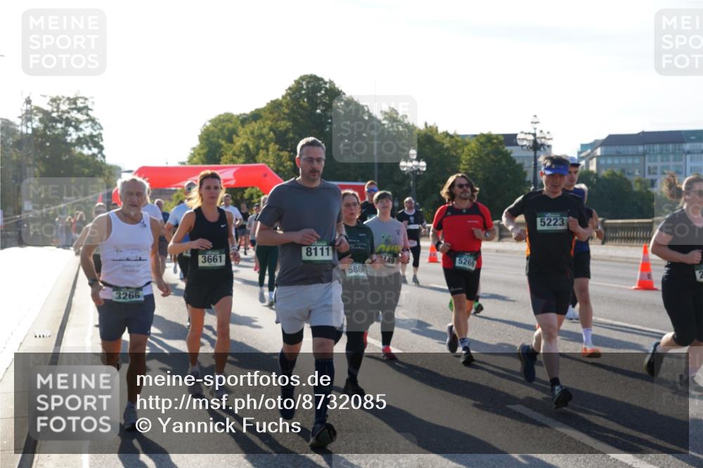 07.09.2025 - BARMER Alsterlauf Yannick Fuchs http://msf.ph/oto/8732085 07.09.2025 09:03:08 Laufen 3265, 8111, 3661, 149, 5808, 5269, 5223 meine-sportfotos.de