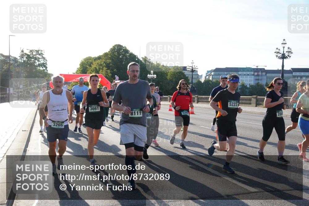07.09.2025 - BARMER Alsterlauf Yannick Fuchs http://msf.ph/oto/8732089 07.09.2025 09:03:08 Laufen 3265, 3661, 8111, 808, 5269, 5223, 2860 meine-sportfotos.de