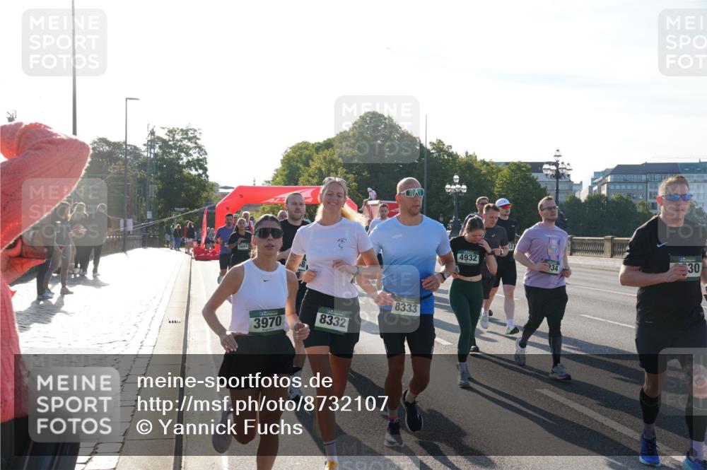07.09.2025 - BARMER Alsterlauf Yannick Fuchs http://msf.ph/oto/8732107 07.09.2025 09:03:11 Laufen 5664, 3970, 8332, 8333, 4932, 34, 30 meine-sportfotos.de