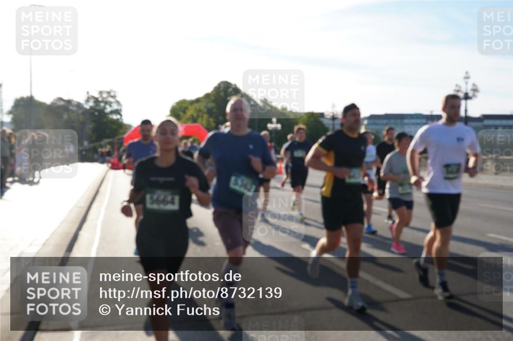 07.09.2025 - BARMER Alsterlauf Yannick Fuchs http://msf.ph/oto/8732139 07.09.2025 09:03:15 Laufen 5302 meine-sportfotos.de