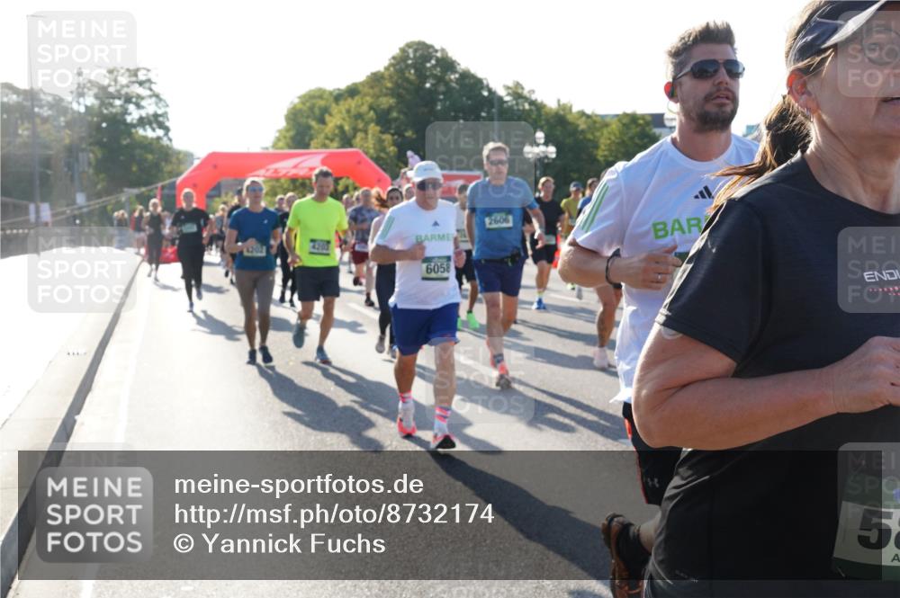 07.09.2025 - BARMER Alsterlauf Yannick Fuchs http://msf.ph/oto/8732174 07.09.2025 09:03:20 Laufen 4202, 6058, 2606, 5 meine-sportfotos.de