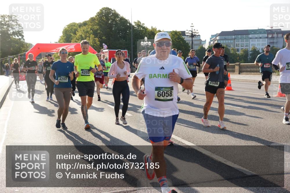 07.09.2025 - BARMER Alsterlauf Yannick Fuchs http://msf.ph/oto/8732185 07.09.2025 09:03:21 Laufen 4203, 4202, 2092, 136, 6058, 4529, 2586, 3148, 5 meine-sportfotos.de