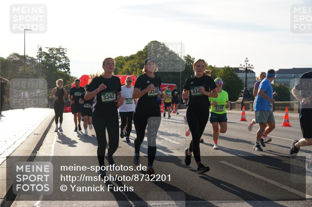 07.09.2025 - BARMER Alsterlauf Yannick Fuchs http://msf.ph/oto/8732201 07.09.2025 09:03:25 Laufen 8369, 6345, 3342, 3340, 2331, 334, 4708 meine-sportfotos.de
