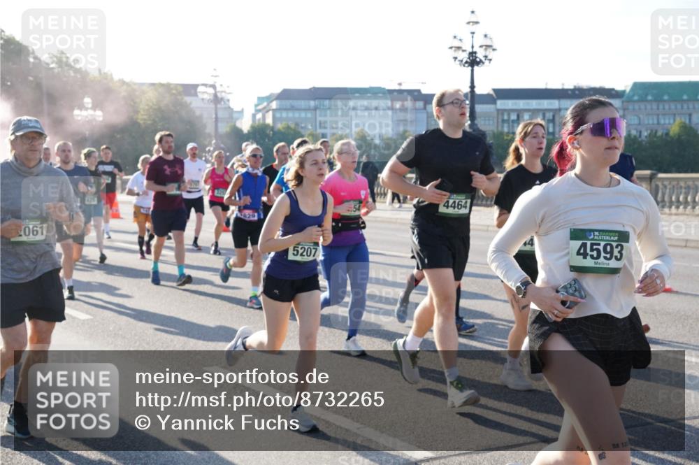 07.09.2025 - BARMER Alsterlauf Yannick Fuchs http://msf.ph/oto/8732265 07.09.2025 09:03:45 Laufen 2061, 5207, 4464, 36, 4593 meine-sportfotos.de