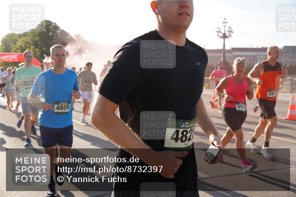 07.09.2025 - BARMER Alsterlauf Yannick Fuchs http://msf.ph/oto/8732397 07.09.2025 09:04:02 Laufen 4265, 4809, 36, 482, 593, 591 meine-sportfotos.de