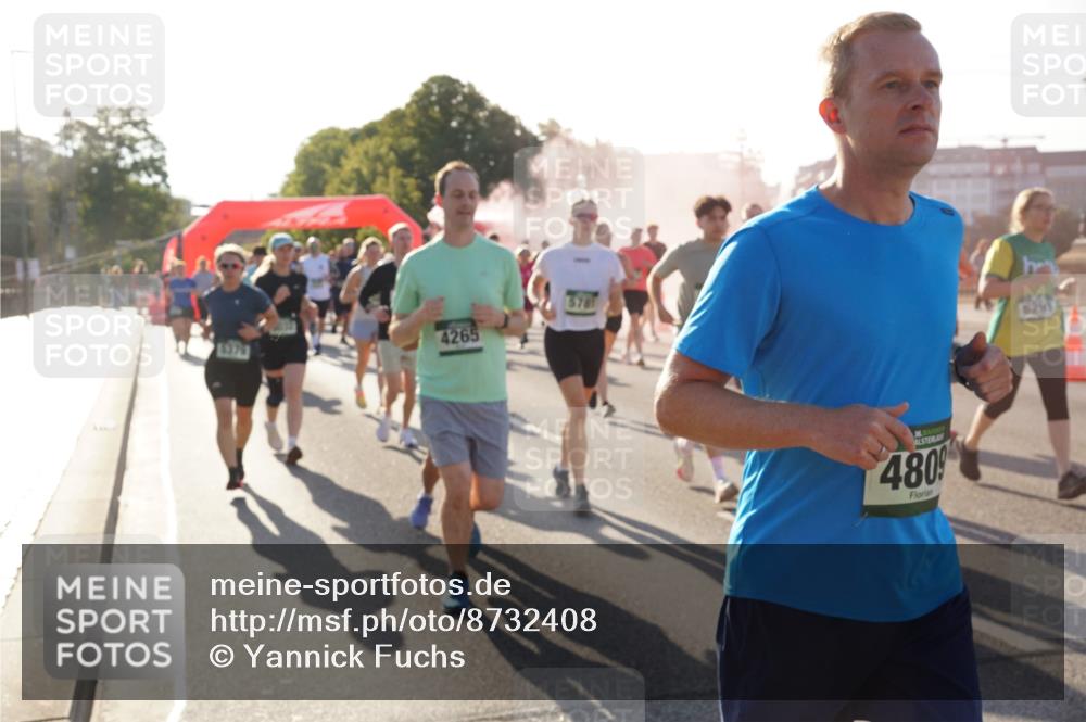07.09.2025 - BARMER Alsterlauf Yannick Fuchs http://msf.ph/oto/8732408 07.09.2025 09:04:03 Laufen 4265, 36, 4809, 6291 meine-sportfotos.de