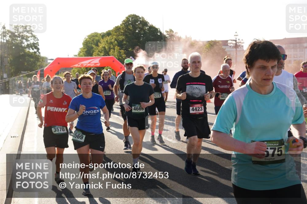 07.09.2025 - BARMER Alsterlauf Yannick Fuchs http://msf.ph/oto/8732453 07.09.2025 09:04:09 Laufen 3570, 569, 4356, 4665, 1372, 4423, 4831, 36, 575 meine-sportfotos.de