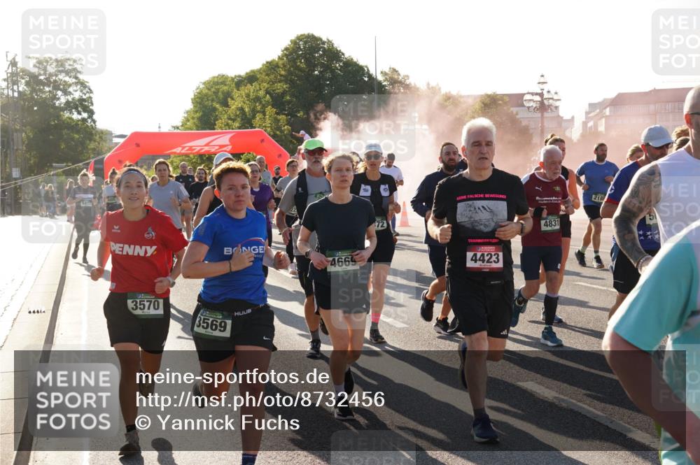 07.09.2025 - BARMER Alsterlauf Yannick Fuchs http://msf.ph/oto/8732456 07.09.2025 09:04:09 Laufen 5403, 3570, 3569, 4669, 72, 4423, 4831, 2188 meine-sportfotos.de