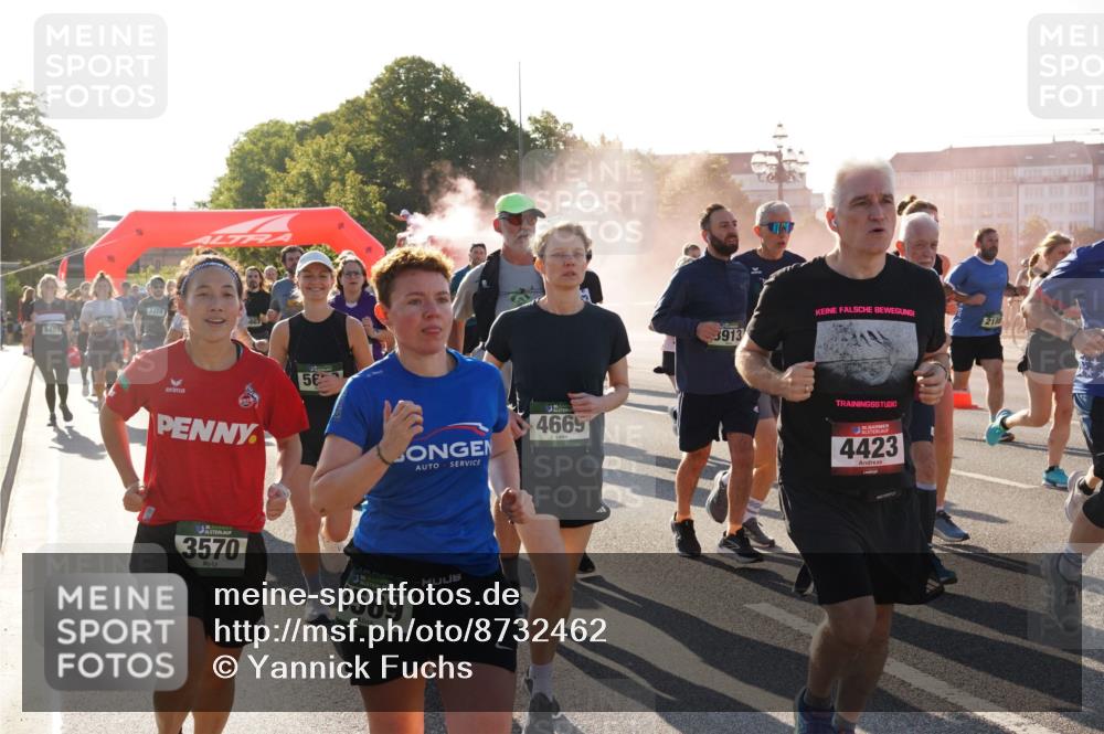 07.09.2025 - BARMER Alsterlauf Yannick Fuchs http://msf.ph/oto/8732462 07.09.2025 09:04:09 Laufen 5405, 5403, 3328, 56, 3570, 6, 3569, 4665, 3913, 4423, 2188 meine-sportfotos.de