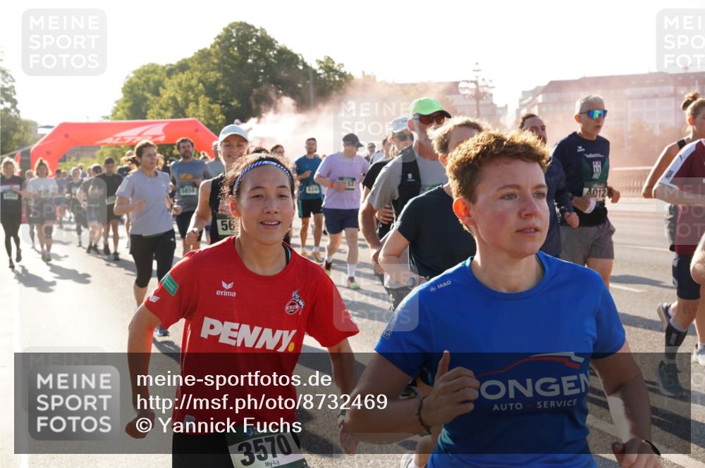07.09.2025 - BARMER Alsterlauf Yannick Fuchs http://msf.ph/oto/8732469 07.09.2025 09:04:10 Laufen 5859, 56, 4012, 3570 meine-sportfotos.de