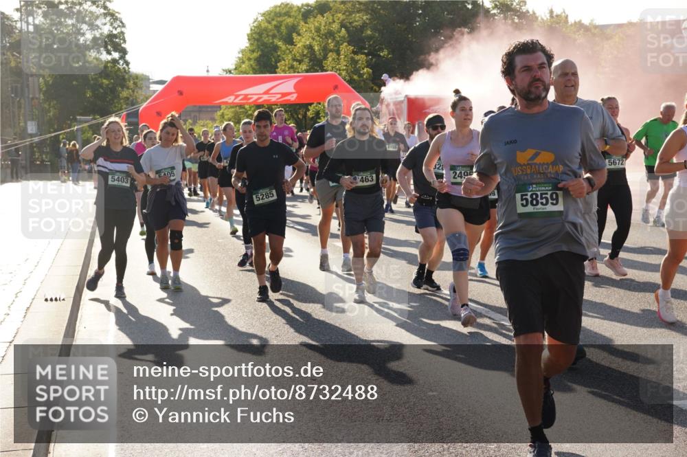 07.09.2025 - BARMER Alsterlauf Yannick Fuchs http://msf.ph/oto/8732488 07.09.2025 09:04:13 Laufen 5403, 405, 5285, 463, 8155, 32, 2495, 2025, 5859, 5672 meine-sportfotos.de