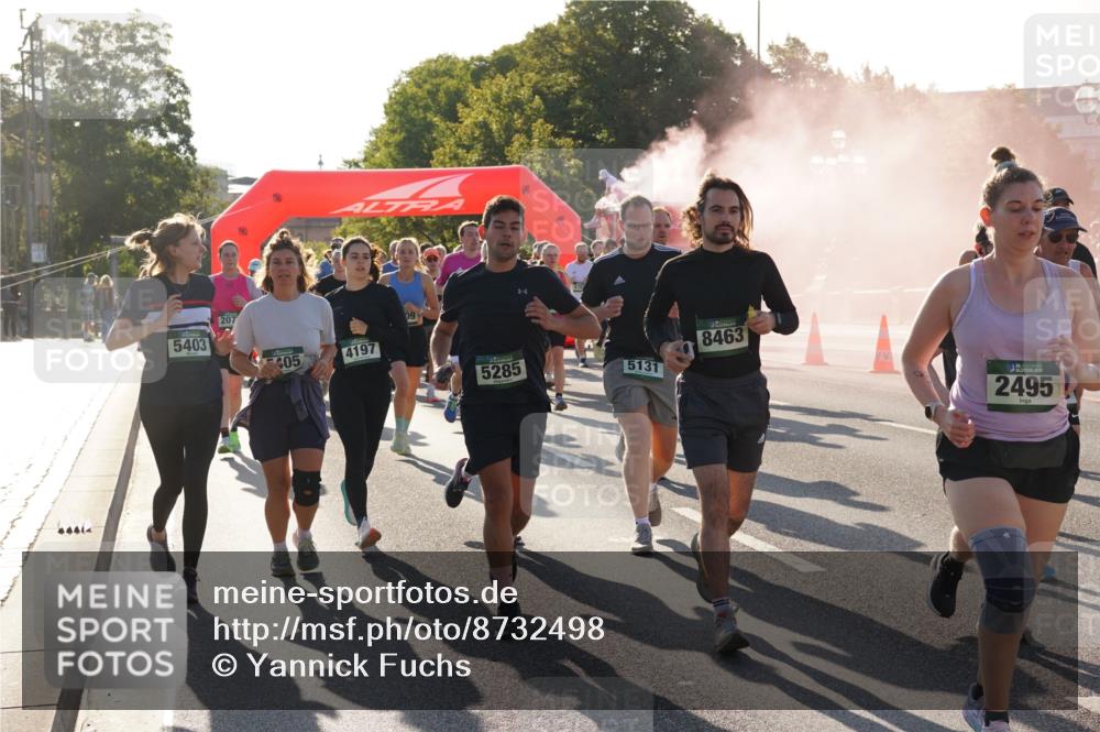 07.09.2025 - BARMER Alsterlauf Yannick Fuchs http://msf.ph/oto/8732498 07.09.2025 09:04:14 Laufen 5403, 207, 405, 4197, 09, 5285, 5131, 8463, 2495 meine-sportfotos.de