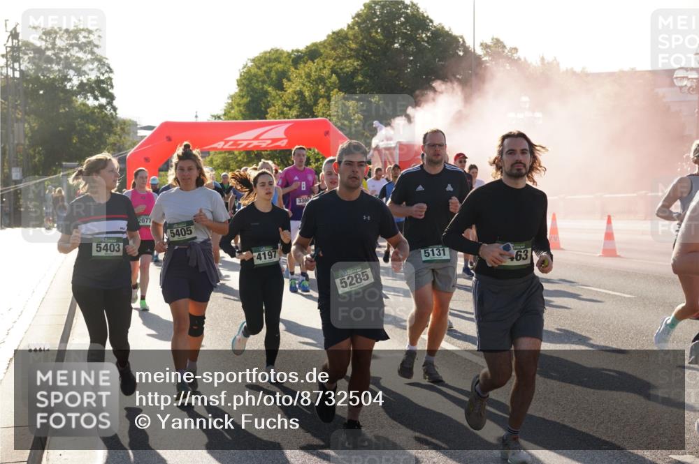 07.09.2025 - BARMER Alsterlauf Yannick Fuchs http://msf.ph/oto/8732504 07.09.2025 09:04:14 Laufen 5403, 2077, 5405, 4197, 3300, 5285, 5131, 63 meine-sportfotos.de