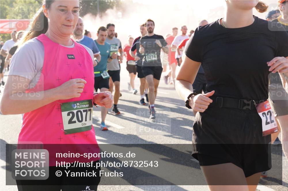 07.09.2025 - BARMER Alsterlauf Yannick Fuchs http://msf.ph/oto/8732543 07.09.2025 09:04:20 Laufen 36, 2077, 62, 766, 6274, 22 meine-sportfotos.de
