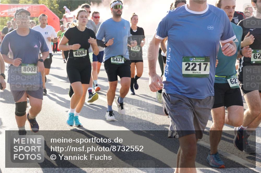 07.09.2025 - BARMER Alsterlauf Yannick Fuchs http://msf.ph/oto/8732552 07.09.2025 09:04:21 Laufen 8003, 4063, 5437, 6236, 8, 36, 2217, 627, 62 meine-sportfotos.de