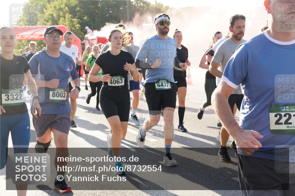 07.09.2025 - BARMER Alsterlauf Yannick Fuchs http://msf.ph/oto/8732554 07.09.2025 09:04:22 Laufen 3322, 8003, 4063, 5437, 36, 22 meine-sportfotos.de