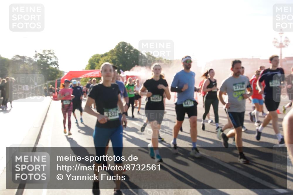 07.09.2025 - BARMER Alsterlauf Yannick Fuchs http://msf.ph/oto/8732561 07.09.2025 09:04:22 Laufen 3322, 2704, 4063 meine-sportfotos.de