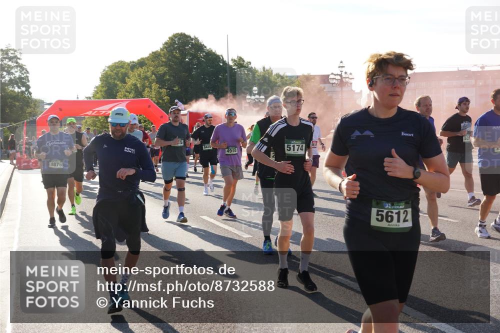07.09.2025 - BARMER Alsterlauf Yannick Fuchs http://msf.ph/oto/8732588 07.09.2025 09:04:26 Laufen 25, 8076, 8425, 5174, 4910, 818, 5612, 53 meine-sportfotos.de