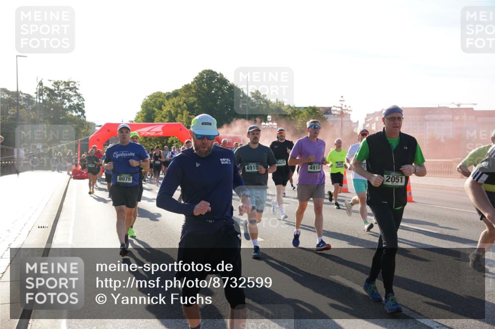 07.09.2025 - BARMER Alsterlauf Yannick Fuchs http://msf.ph/oto/8732599 07.09.2025 09:04:27 Laufen 66614, 8076, 25, 8425, 4915, 4910, 2051 meine-sportfotos.de